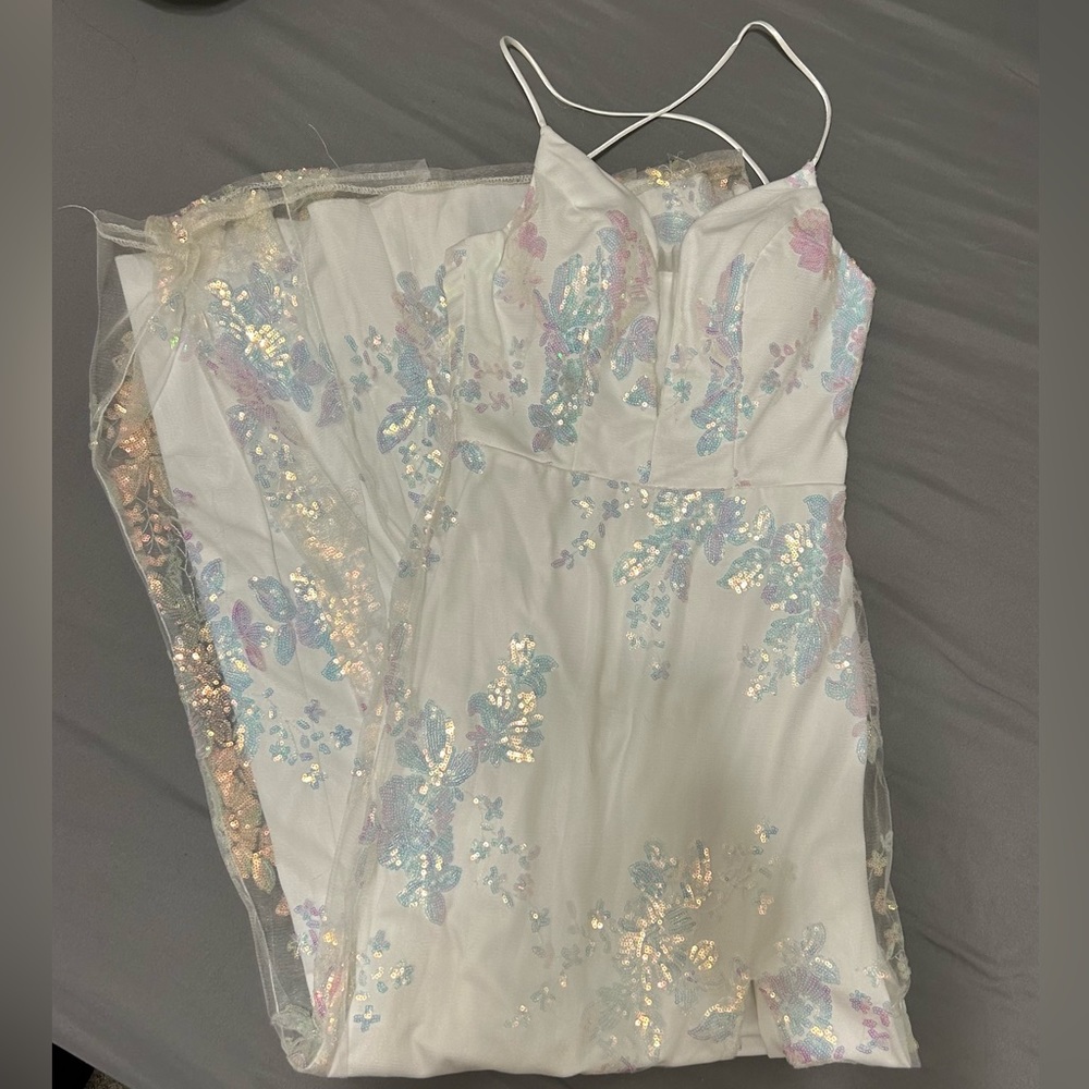 Prom dress, size 1, has leg slit on left side, cross back